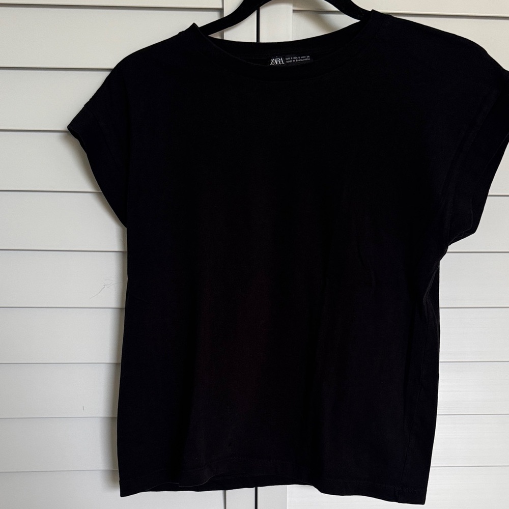 Zara Classic Black Short Sleeve Top